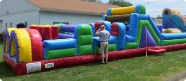 Giant Pool Inflatable Obstacle หลักสูตรอุปสรรคสำหรับเด็ก 40 ฟุตสไลด์น้ำ