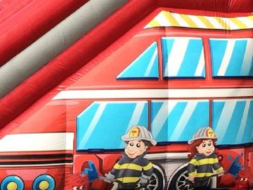 Firetruck Theme Durable สไลด์ Giant Bouncy กลางแจ้งด้วย Plato PVC Tarpaulin
