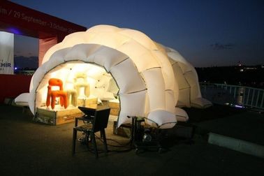 นิวแมติกแกลลอรี่พองเต็นท์โคมไฟ Comercial Inflatable Garden Tent For Event