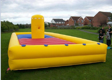 เกมส์แอ็คชันแบบ Inflatable แบบสีเหลืองขนาด 35x12 ฟุตเกมที่ปรับแต่งได้เองเรียกใช้งาน Bungee Run