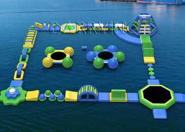 ผ้าใบกันน้ำกันน้ำ Inflatable Floating Water Park อุปกรณ์สำหรับกิจกรรมเช่า / เทศกาล