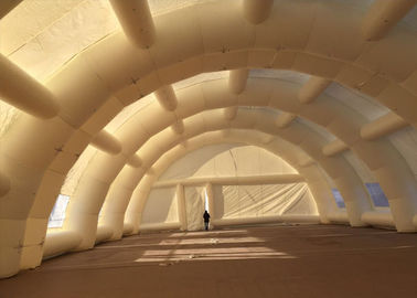 White Giant Big Event Inflatable Tent, เต็นท์งานแต่งงานที่น่าตื่นตาตื่นใจสำหรับ Customzied