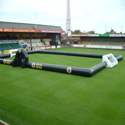 EN14960 PVC Inflatable Football Game สนามฟุตบอลยักษ์เป่าลมให้เช่ากลางแจ้ง