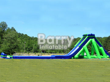 สีเขียวและสีฟ้ายักษ์ Inflatable สไลด์ PVC วัสดุสไลด์ทำให้พองมากสำหรับสนามหญ้า