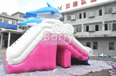 0.55mm Pvc Tarpaulin วัสดุ Dolphin Pink Inflatable สไลด์สำหรับสระว่ายน้ำ