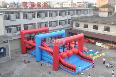 Plato PVC ผ้าใบกันน้ำ Insane Sports อุปสรรค Inflatable หลักสูตรเกมบอล Wrecking Inflatable 5K