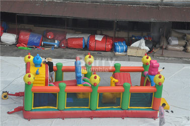 Plato พีวีซีผ้าใบกันน้ำ Inflatable เด็กวัยหัดเดินสนามเด็กเล่น / ทำให้พอง Fun City