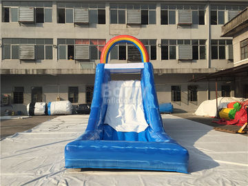 ภาพนิ่ง Rainbow Rainbow สำหรับเด็กสนามเด็กเล่น Giant Inflatable