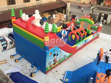 Kids Bounce Castle สนามเด็กเล่นทำให้พอง / สวนสนุกเป่าลม Mickey Cartoon สวนสนุกเป่าลม