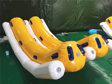 พาณิชย์ 4 คนเป่าลมของเล่นน้ำ / Inflatable หลอดกล้วยเรือหลอดสำหรับการเล่นสกีบนน้ำ