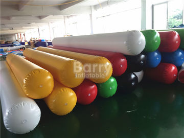PVC Tarpaulin ของเล่นน้ำ Inflatable Barrier ท่อน้ำสำหรับเกมน้ำบนทะเลสาบ SCT EN71