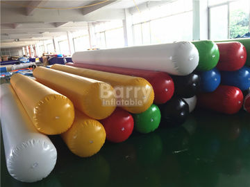 PVC Tarpaulin ของเล่นน้ำ Inflatable Barrier ท่อน้ำสำหรับเกมน้ำบนทะเลสาบ SCT EN71