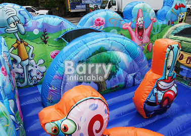 Backyard บ้านตีกลับทำให้พองสำหรับ Playland Inflatable Spongebob เด็กวัยหัดเดินอุปสรรค