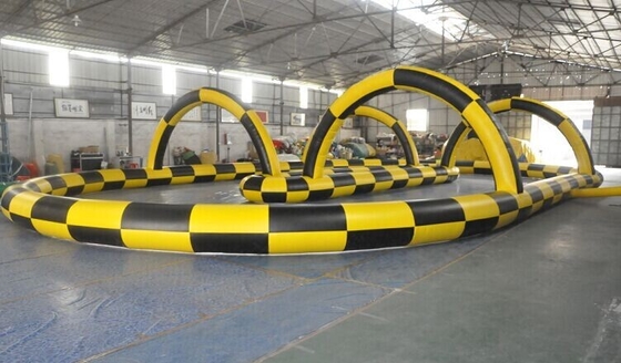18x16x3m ลู่วิ่งพอง Zorb Ball Go Kart Racing Game Obstacle Course