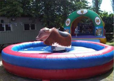 Crazy Funny Inflatable เกมแบบโต้ตอบ Mechanical Bull Rodeo For Park
