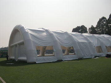 UV - ความต้านทานนอกเต็นท์ Inflatable ทนทาน PVC Inflatable Wedding Tent