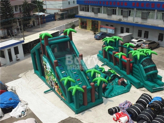 0.55 มม. PVC Jungle Inflatable Obstacle Course พร้อมลูกบอลขนาดที่กำหนดเอง