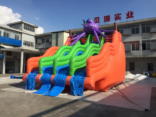 ผู้ใหญ่ขนาด 0.9 มม. PVC ซึ่งทำให้พองได้ Water Slide Jumping Castle Slide
