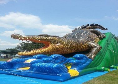 จระเข้ Waterproof Comercial เด็กเปียกกลางแจ้ง Inflatable Slide Tarpaulin พีวีซี