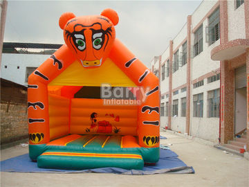 องค์ประกอบสวนสนุก Inflatable Bouncy House รูปแบบเสือ Tarpaulin พีวีซี 0.55mm