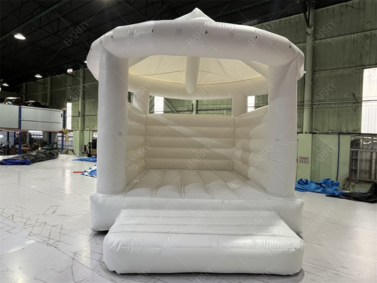 บ้านเป่าลมในร่มสีขาวขนาด 5x4.5x4.5 เมตร พร้อมฝาครอบ บ้านกระโดดเป่าลมสำหรับงานแต่งงาน