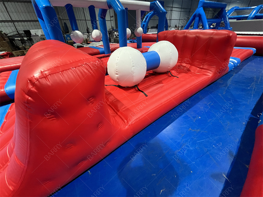 สวนน้ำเป่าลมลอยน้ำ PVC หนา 0.9 มม. สวนน้ำเป่าลมในทะเล เกมส์ทางน้ำเป่าลม