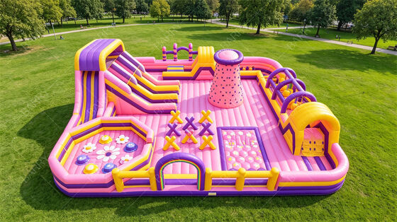 Neon Party Inflatable Fun City ลงแสง LED ทั้งหมดในหนึ่ง สนามพุ่งและอุปสรรคพร้อมสไลด์ PVC ประกอบการค้า สําหรับตลาดกลางคืน งานศูนย์การค้า และงานเลี้ยงที่มีธีม