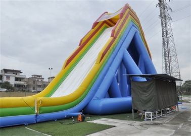 ความปลอดภัยกลางแจ้ง Large Blow Up สไลด์น้ำสำหรับ Giant Inflatable Games