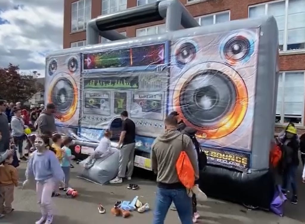 PVC Outdoor Inflatable Boom Box บูมฮอส ดิสโก้โดม บูมคาสเทล สําหรับงานปาร์ตี้