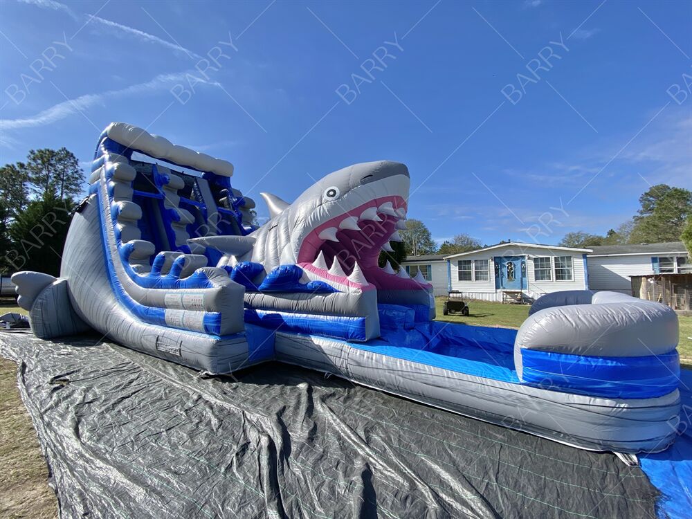 สไลด์เป่าลมปราสาทเป่าลมในร่มกลางแจ้งธีมฉลามพร้อมสระว่ายน้ำ สไลด์คู่น้ำเป่าลมสำหรับเด็ก