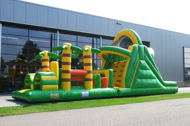 Plato PVC สีเขียวเช่า inflatable อุปสรรคหลักสูตรสนามหลังบ้าน Inflatable เล่นกลางแจ้งอุปกรณ์