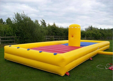เกมส์แอ็คชันแบบ Inflatable แบบสีเหลืองขนาด 35x12 ฟุตเกมที่ปรับแต่งได้เองเรียกใช้งาน Bungee Run