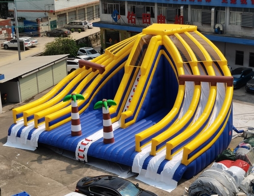 สวนสนุก PVC Outdoor Inflatable พร้อมสไลด์ปราสาท Bouncer เชิงพาณิชย์
