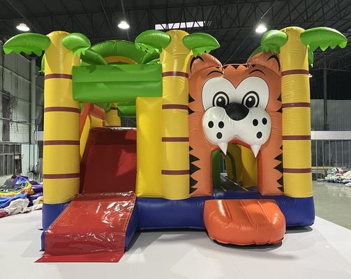 PVC Tarpaulin ปราสาท Bouncy ทำให้พองได้ Jumping House Lion Design