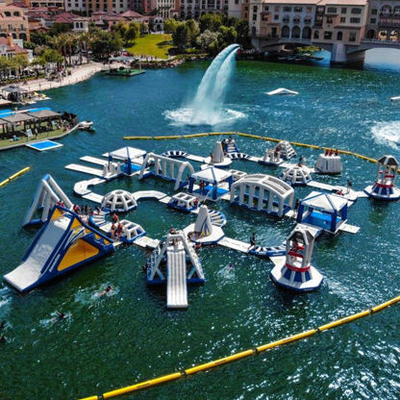 0.9 มม. PVC Inflatable Lake Water Games Aqua Park อุปสรรคสำหรับชายหาด