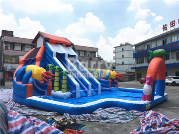 บ้านรูปสไลด์แบบพกพาสวนน้ำทำให้พอง Aquapark สวนสนุกน้ำทำให้พองสำหรับพื้นกลางแจ้ง