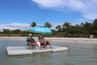 ของเล่นน้ำฤดูร้อน Floating Blow Up Dock Platform สำหรับเกาะ / ทะเลสาบ