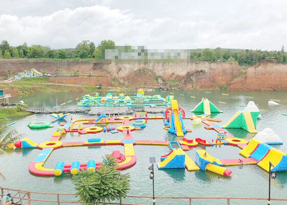เกมน้ำในทะเลสาบที่กำหนดเองฟรีสนามเด็กเล่นน้ำทำให้พอง