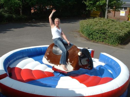 Simulator Rodeo Mechanical Bull PVC Tarpaulin สำหรับกีฬากลางแจ้ง