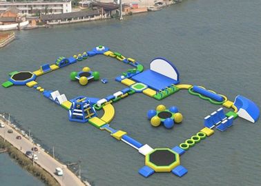 น่าตื่นเต้นสวนหลังบ้านทำให้พองสวนน้ำ, Blow Up Water Park สำหรับผู้ใหญ่