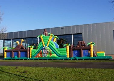 สนามยิงปืนใหญ่ Giant Inflatable Combat สนามกอล์ฟ Bouncy Castles