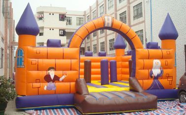ปราสาท Bouncy Inflatable น่าตื่นตาตื่นใจในเชิงพาณิชย์สวนสนุกสำหรับการเป่าลม